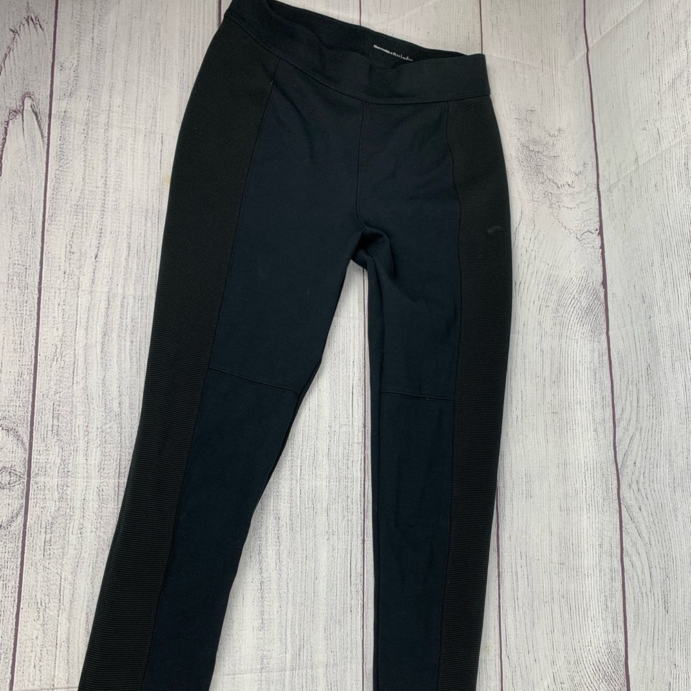 Abercrombie & Fitch Black Moto Ankle Zip Leggings